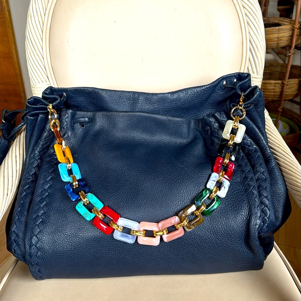 BOTTEGA VENETA Scarabee Large Intreciatto Drawstring Crossbody Bag. RT $ 3190.